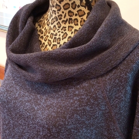 Ideology Ladies Cowl Neck Sweatshirt Size:Large Color:Slate Blue - Picture 6 of 10